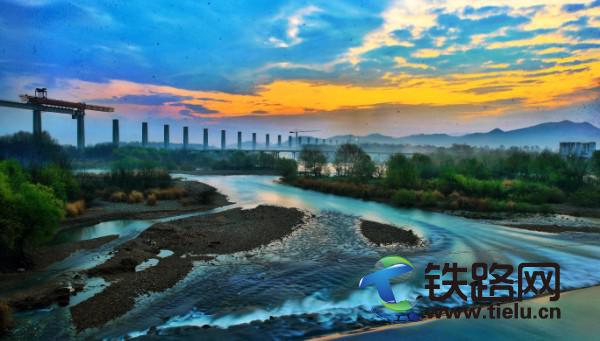 ���M(j��n)�еĘ��������_�F·����Ϫ�ش��