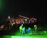 ҹ���µġ��ǹ⡱ --�ǎ�վ؛7��Ӳ�湤��ҹ�g��·��