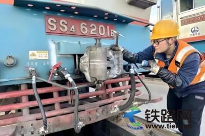 �����F·�\(y��n)ݔ̎�_չ�C(j��)܇܇�^���(xi��ng)�W(xu��)��(x��)