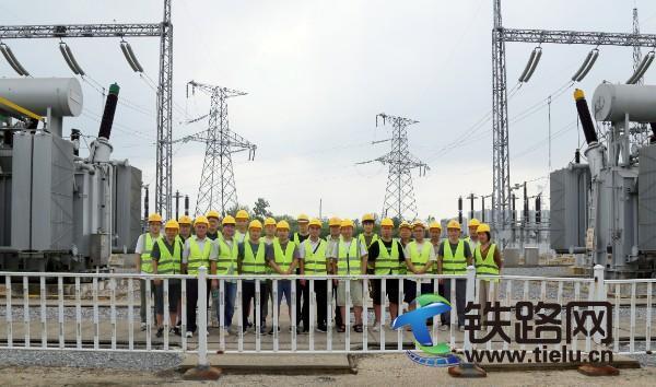 �Ϻ��F·�ּ��F��˾����{�ȵ������S�ܶ��_չ�W���������