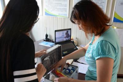 ���F늻�������̎�I(l��ng)��(d��o)�����ݵ��F2̖������Ŀ���M(j��n)�Йz��