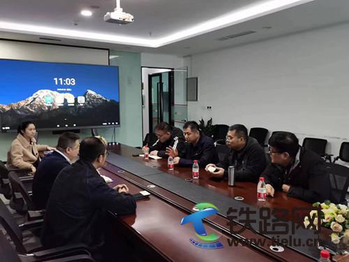 陜鐵院職能部門組團赴西安考察調研信息化與校園智慧