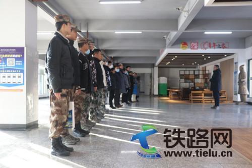 �䌍(sh��)��ȫ؟(z��)�� ���ΰ�ȫ�׾�����FԺ�_չ�����W(xu��)����Ԣ