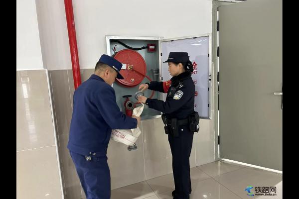 ��(y��ng)��վ�ɳ����_չ��N��ʽ������ȫ����