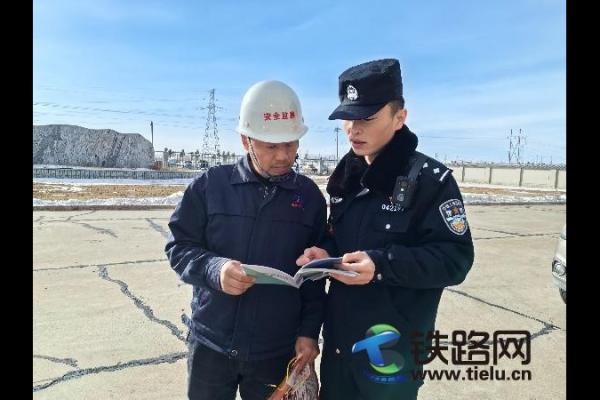 ����܇վ�ɳ����ϻ��¿h����ί�������������ؾ����F�S�_չ���ư�ȫ�������