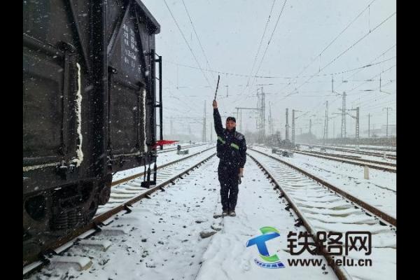 ��ꖱ��Ͼ��\��܇�g��ѩ�����_����ȫ��ͨ