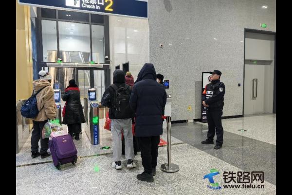 �W(xu��)����У�߷� �F��ů���o(h��)��