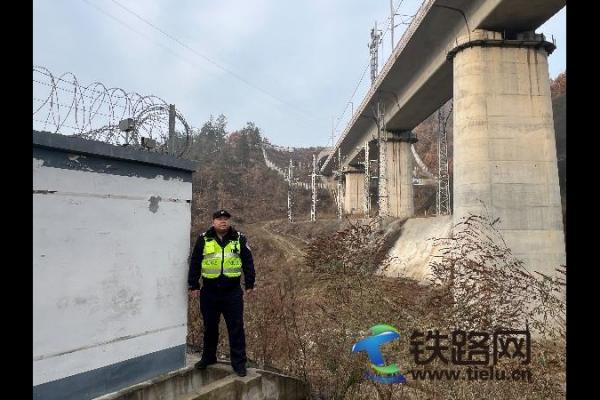 �O��P�����o��·ƽ��������ƽ����λ�ϵ��ݽz�