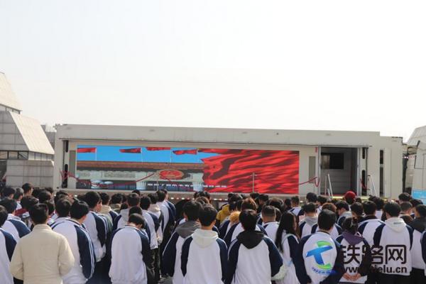 ��FԺ�ϸ��¾����_չ���p�����MУ�@���