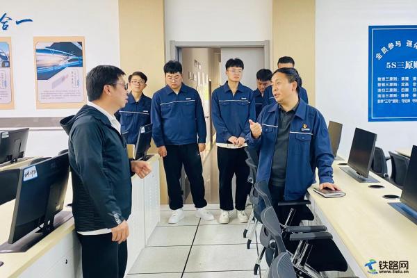 ��FԺ���F���̌WԺ�_չ���L��I����픍������W��