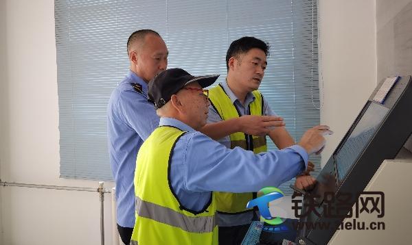 ���{�D���M�Еr ���o׃���L�U�c